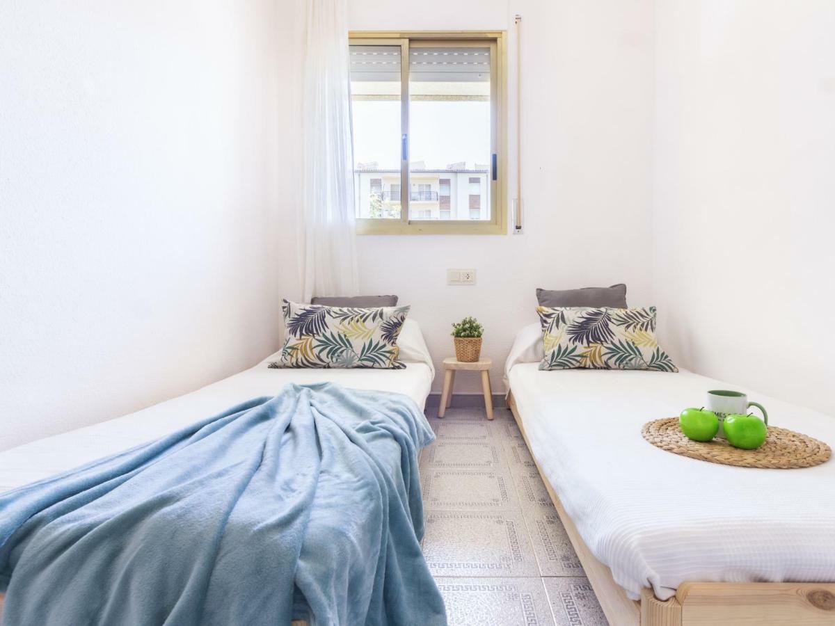 Homes & Go Albeniz Basic ลาปีเนดา ภายนอก รูปภาพ